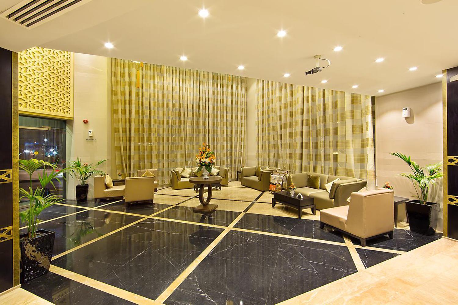 Hotel Luxe Manor Near Delhi Airport New Delhi Exterior photo